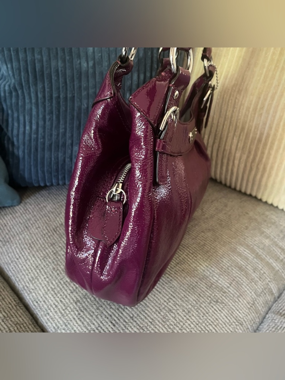 NWOT Coach soho fuchsia, plum pattern, leather shoulder bag F19705 - Picture 6 of 14